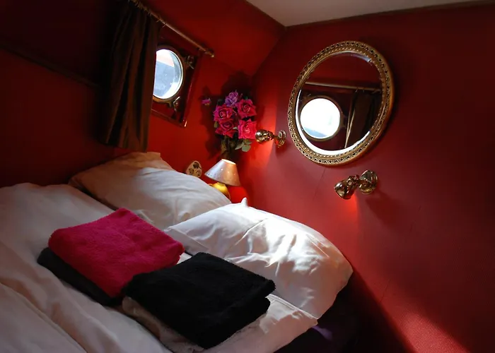 Hotelboot Zwaan