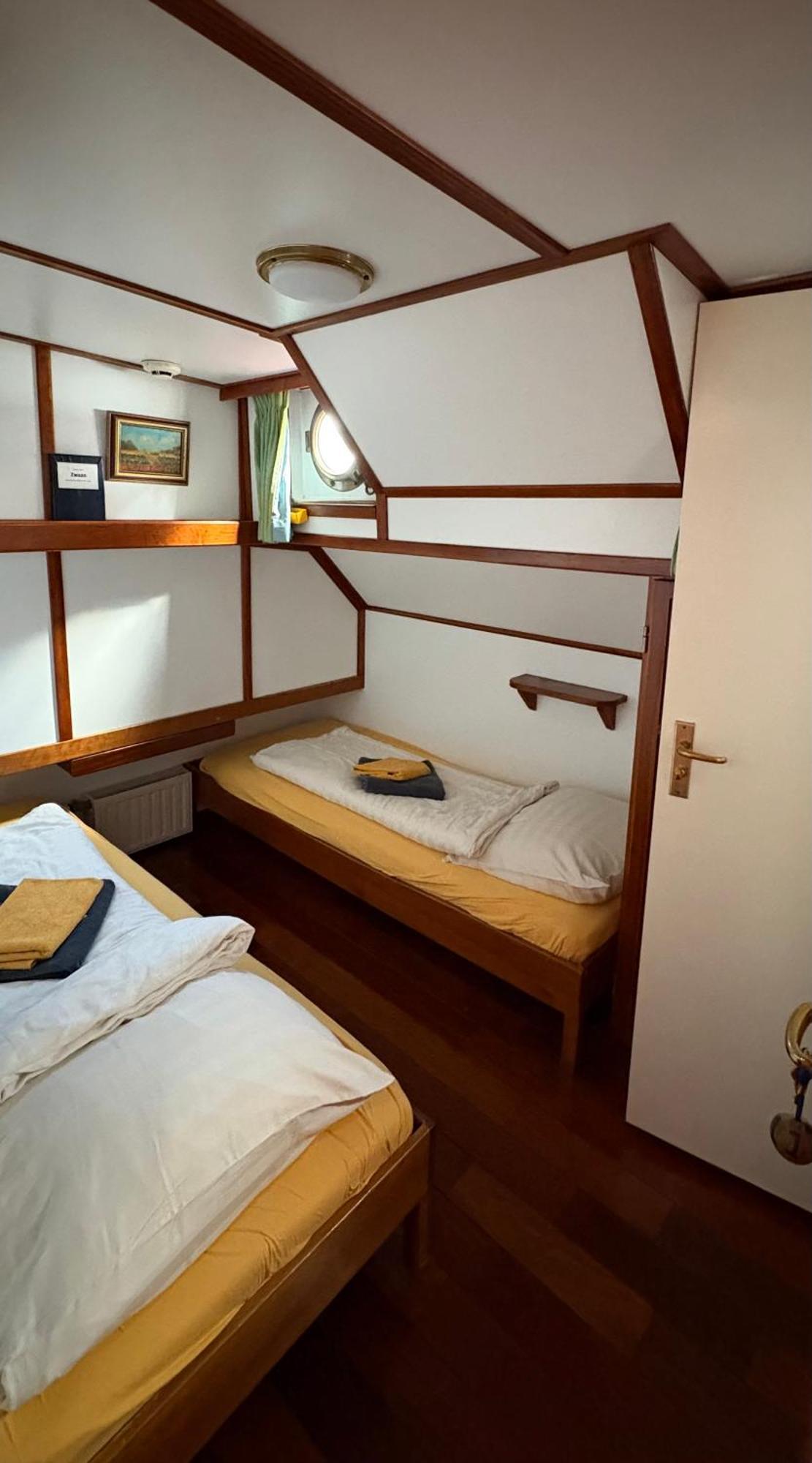 Hotelboot Zwaan Hotel